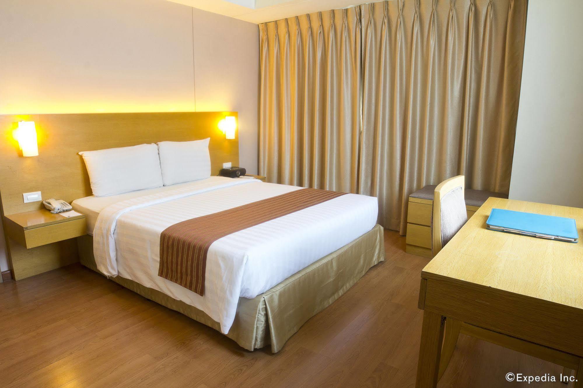 One Pacific Place Hotel